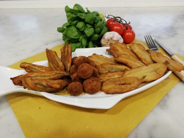 Tris di acciughe nostrane: impanate