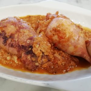 Calamari ripieni al sugo