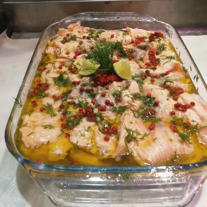 Salmone marinato con pepe rosa e aneto - Pescheria Belfish